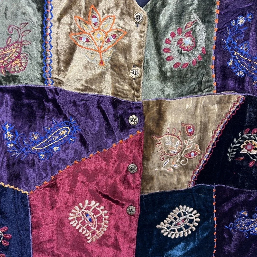 VTG April Cornell Velvet Patchwork Vest Size M Embroidered Boho Artsy - Picture 4 of 7